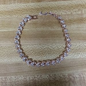 Retail Fashion Roman Solid Rose Gold Bracelet.